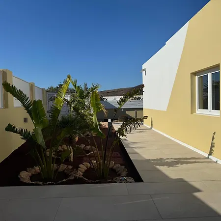 Espacio Con Piscina, Pensionat