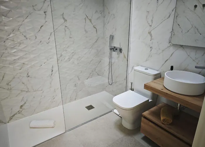 Espacio Con Piscina, Pensjonat 3*